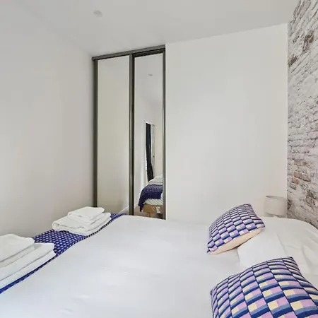 Bluestay 828 - Superb Apartment Paris