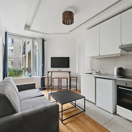 Bluestay 828 - Superb * Paris